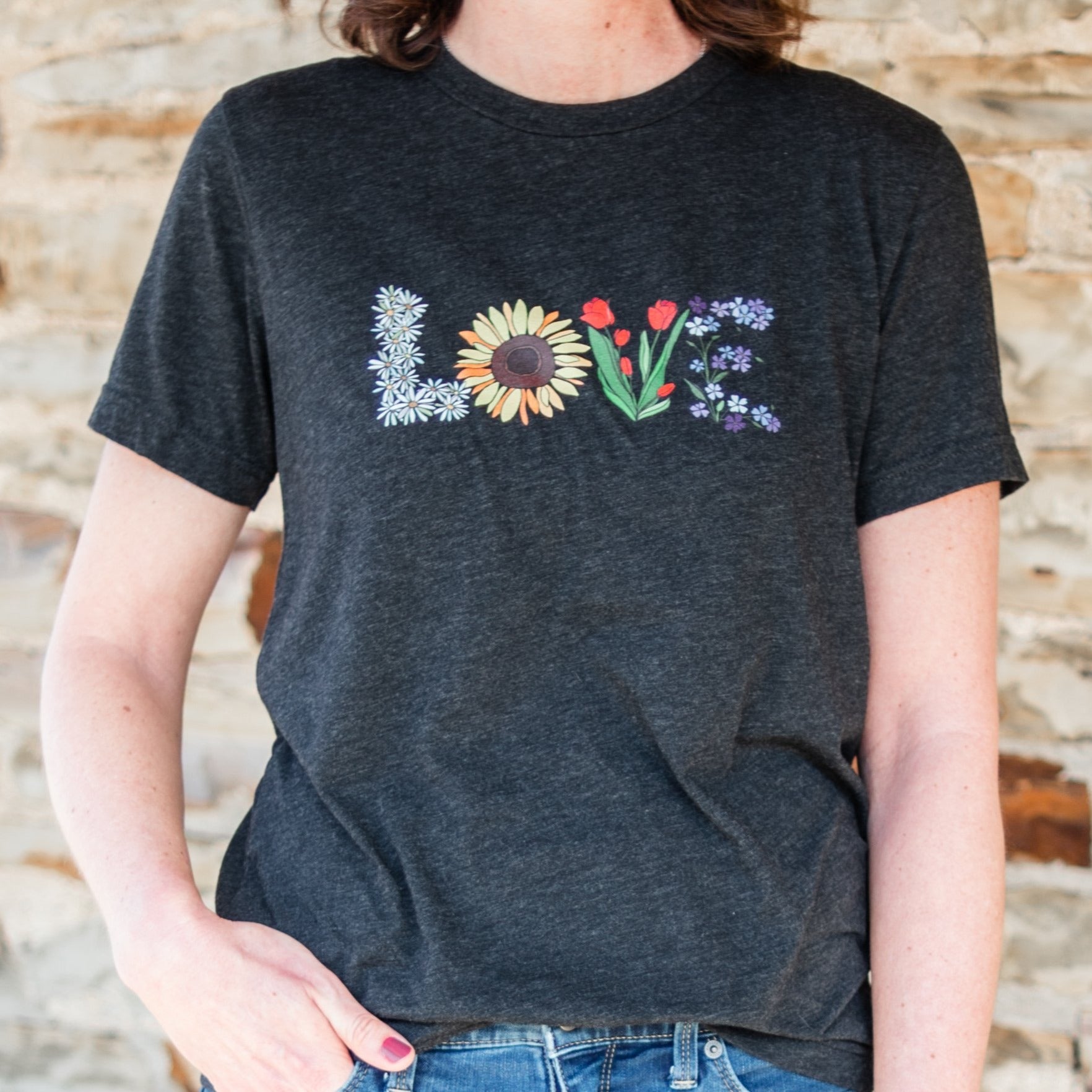 Short sleeve "LOVE" Tri-Blend t-shirt - Ash & Hart Floral