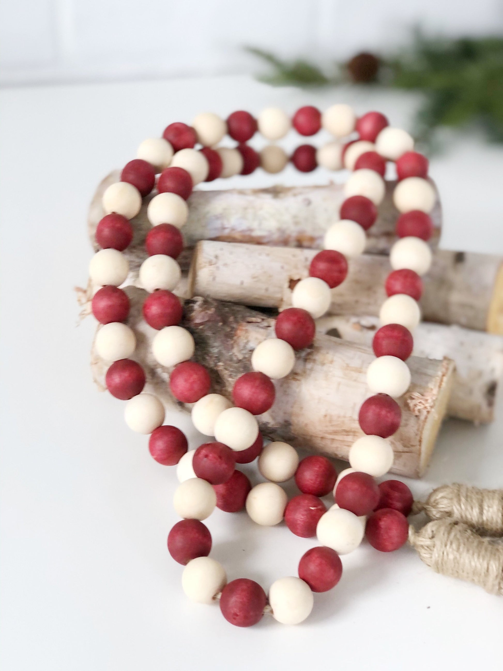 Wooden Bead Garland Decor White & Red Beads Pendant Wood Bead Garland For  Christmas Tree Table Wall Shelf Tray Boho Decor For - AliExpress